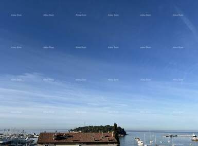 Trosoban stan, Rovinj, prodaja, 428500 €, 72 m2