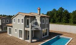 Kuca, Tinjan, prodaja, 580000 €, 130 m2