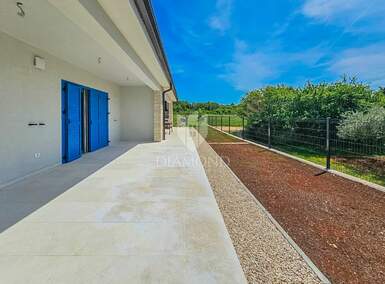 Kuca, Umag, prodaja, 550000 €, 125 m2