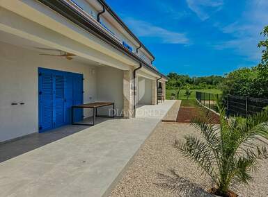 Kuca, Umag, prodaja, 550000 €, 125 m2