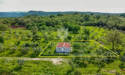 Zemljiste, Buje, Kaštel, prodaja, 229000 €, 1283 m2