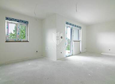 Trosoban stan, Viškovo, Marčelji, prodaja, 279000 €, 93 m2