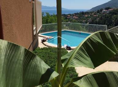 Cetvorosoban stan, Opatija, Ičići, prodaja, 443000 €, 100 m2