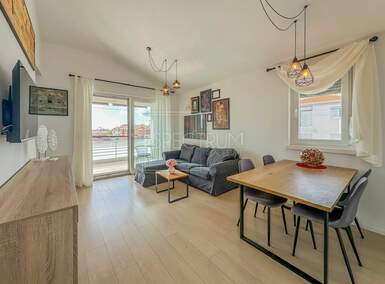 Trosoban stan, Poreč, prodaja, 255000 €, 66 m2