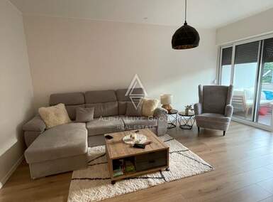 Trosoban stan, Umag, prodaja, 198000 €, 62 m2