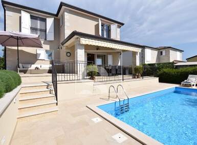 Kuca, Poreč, prodaja, 530000 €, 145 m2
