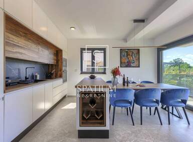 Kuca, Poreč, prodaja, 995000 €, 217 m2