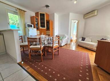 Trosoban stan, Crikvenica, prodaja, 207000 €, 55 m2