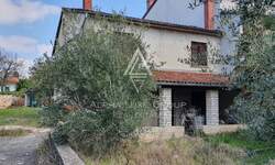 Kuca, Kanfanar, prodaja, 250000 €, 192 m2
