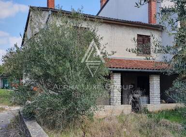 Kuca, Kanfanar, prodaja, 250000 €, 192 m2