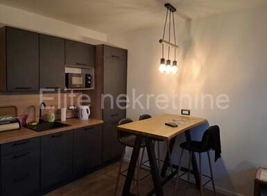 Trosoban stan, Rijeka, Zapad, najam, 850 €, 57 m2