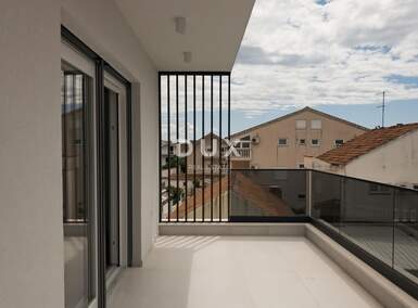 Cetvorosoban stan, Vodice, prodaja, 437000 €, 121 m2