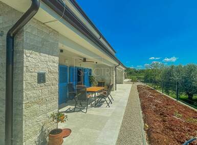 Kuca, Umag, prodaja, 550000 €, 124 m2
