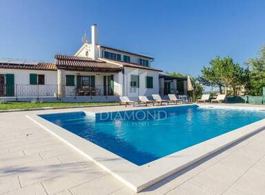 Kuca, Barban, Hrboki, prodaja, 675000 €, 220 m2