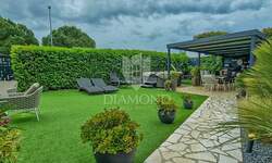 Trosoban stan, Novigrad, prodaja, 420000 €, 64 m2