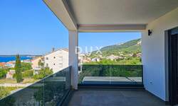 Trosoban stan, Rab, Barbat na Rabu, prodaja, 474000 €, 95 m2