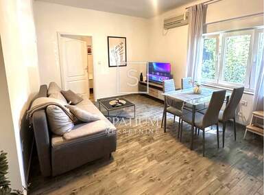 Trosoban stan, Rijeka, Banderovo, najam, 600 €, 41 m2