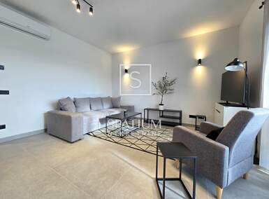 Trosoban stan, Rijeka, Trsat, najam, 1250 €, 83 m2