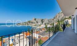 Trosoban stan, Omiš, prodaja, 1200000 €, 126 m2