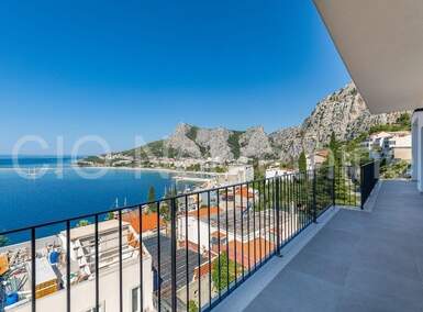 Trosoban stan, Omiš, prodaja, 1200000 €, 126 m2