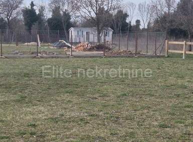 Zemljiste, Ližnjan, Šišan, prodaja, 28000 €, 560 m2