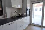 Trosoban stan, Posedarje, Vinjerac, prodaja, 349000 €, 120 m2