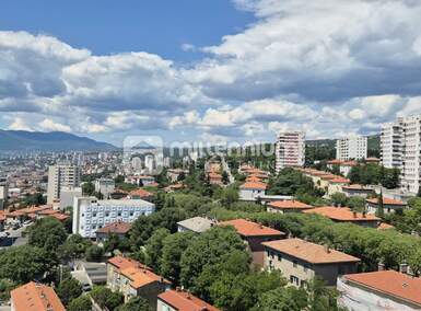 Trosoban stan, Rijeka, Krimeja, prodaja, 185000 €, 70 m2