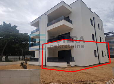 Trosoban stan, Pakoštane, prodaja, 355000 €, 105 m2