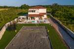 Kuca, Barban, prodaja, 930000 €, 322 m2
