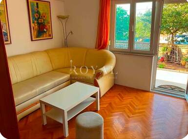 Cetvorosoban stan, Rijeka, Trsat, najam, 750 €, 95 m2