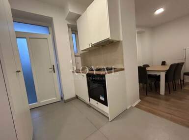 Cetvorosoban stan, Rijeka, Mlaka, najam, 200 €, 70 m2