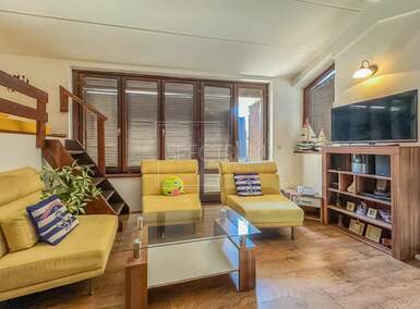 Trosoban stan, Poreč, prodaja, 235000 €, 60 m2