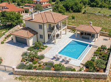 Kuca, Kanfanar, prodaja, 400000 €, 970 m2