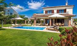 Kuca, Dobrinj, prodaja, 790000 €, 211 m2