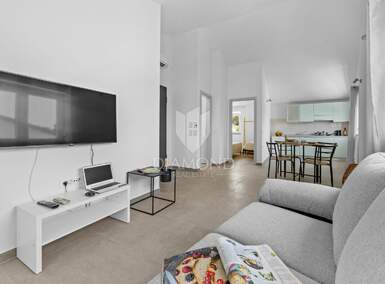 Dvosoban stan, Pula, Valdebek, prodaja, 157000 €, 42 m2