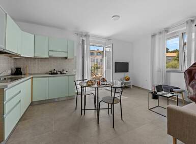 Dvosoban stan, Pula, Valdebek, prodaja, 178000 €, 49 m2