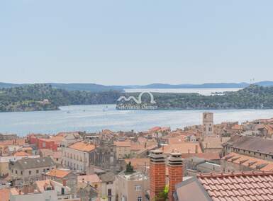 Trosoban stan, Šibenik, Varoš, prodaja, 235000 €, 110 m2