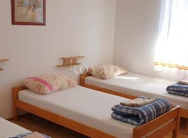 Trosoban stan, Kostrena, najam, 1000 €, 65 m2
