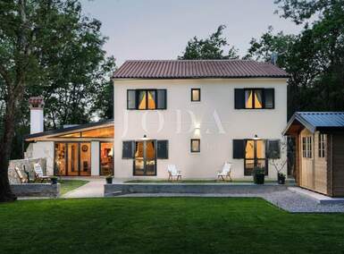 Kuca, Labin, prodaja, 620000 €, 150 m2