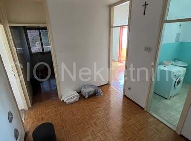 Dvosoban stan, Split, prodaja, 299000 €, 61 m2