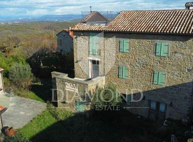Kuca, Buje, Momjan, prodaja, 270000 €, 150 m2