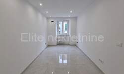 Poslovni prostor, Rijeka, Centar, najam, 800 €, 33 m2