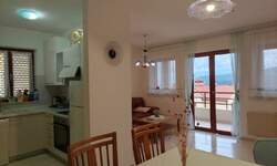 Trosoban stan, Labin, Rabac, najam, 950 €, 67 m2