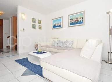 Trosoban stan, Split, najam, 1800 €, 106 m2
