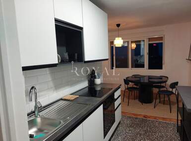 Trosoban stan, Rijeka, Donja Vežica, najam, 700 €, 67 m2