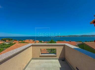 Kuca, Umag, prodaja, 450000 €, 190 m2
