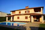 Kuca, Poreč, prodaja, 699500 €, 417 m2