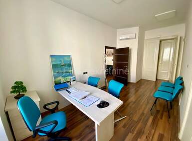 Poslovni prostor, Rijeka, Centar, najam, 600 €, 40 m2