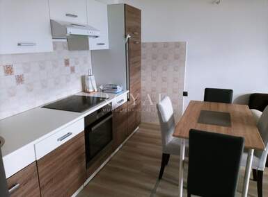 Jednosoban stan, Rijeka, Gornja Vežica, najam, 500 €, 36 m2