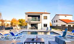 Kuca, Dobrinj, prodaja, 650000 €, 150 m2